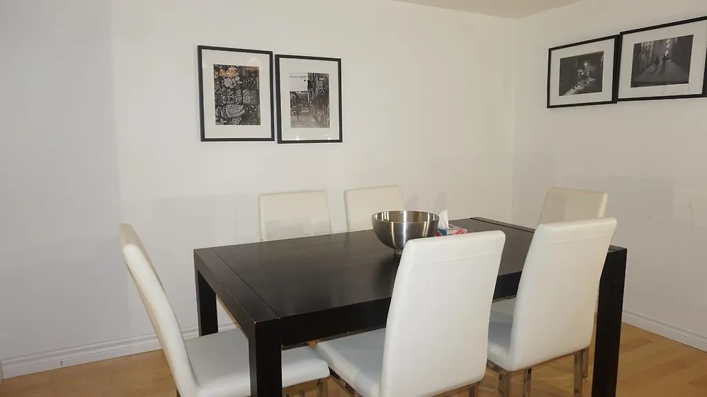 Apartment City Stay Condos - Downtown Toronto, Simcoe Street Canada